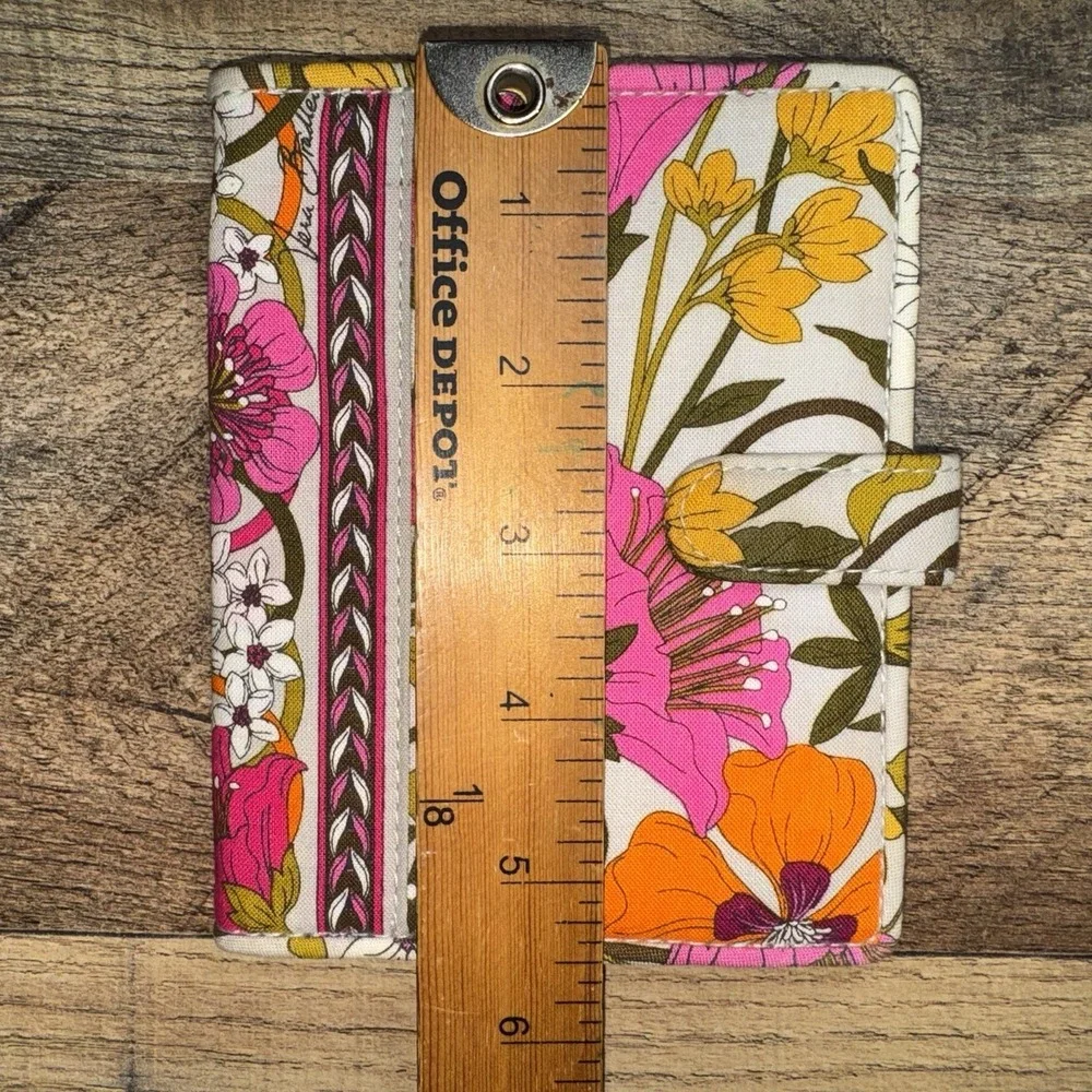 Vera Bradley Retired Tea Garden Floral Passport Holder